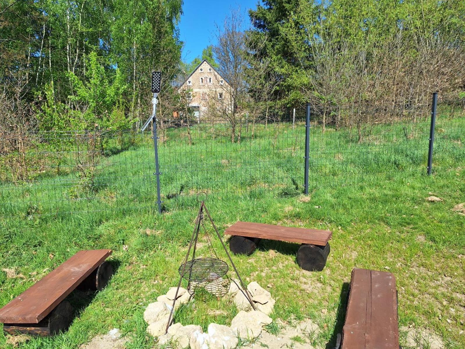 Domek W Gorach Izerskich 4 I 6 Osobowy, Agroturystyka, Zywe Zwierzeta, W Pelni Wyposazone, Plac Zabaw Dla Dzieci, Ognisko Z Kijkami I Rusztem, Ogrzewanie I Klimatyzacja, Latem Basen Mirsk Extérieur photo